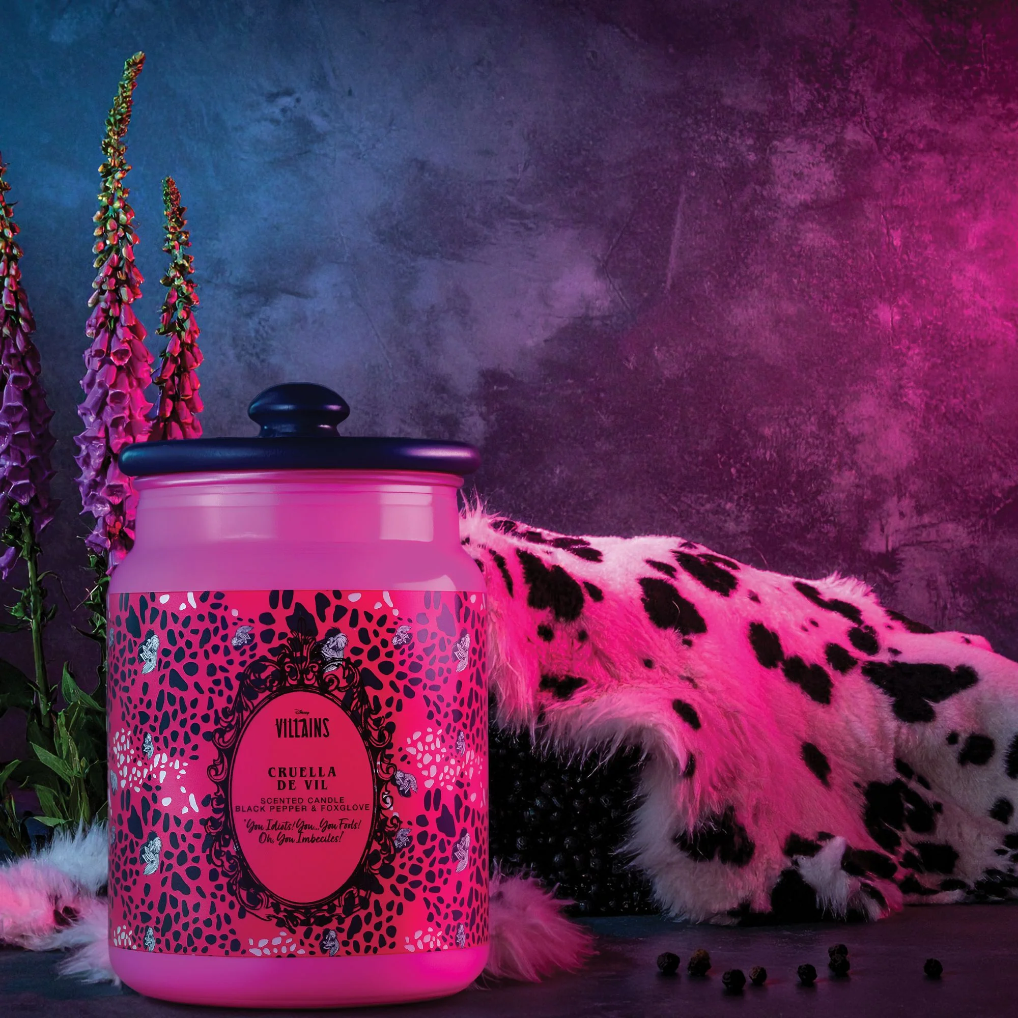 Cruella De Vil Black Pepper & Foxglove Ceramic Jar Candle - Image 5