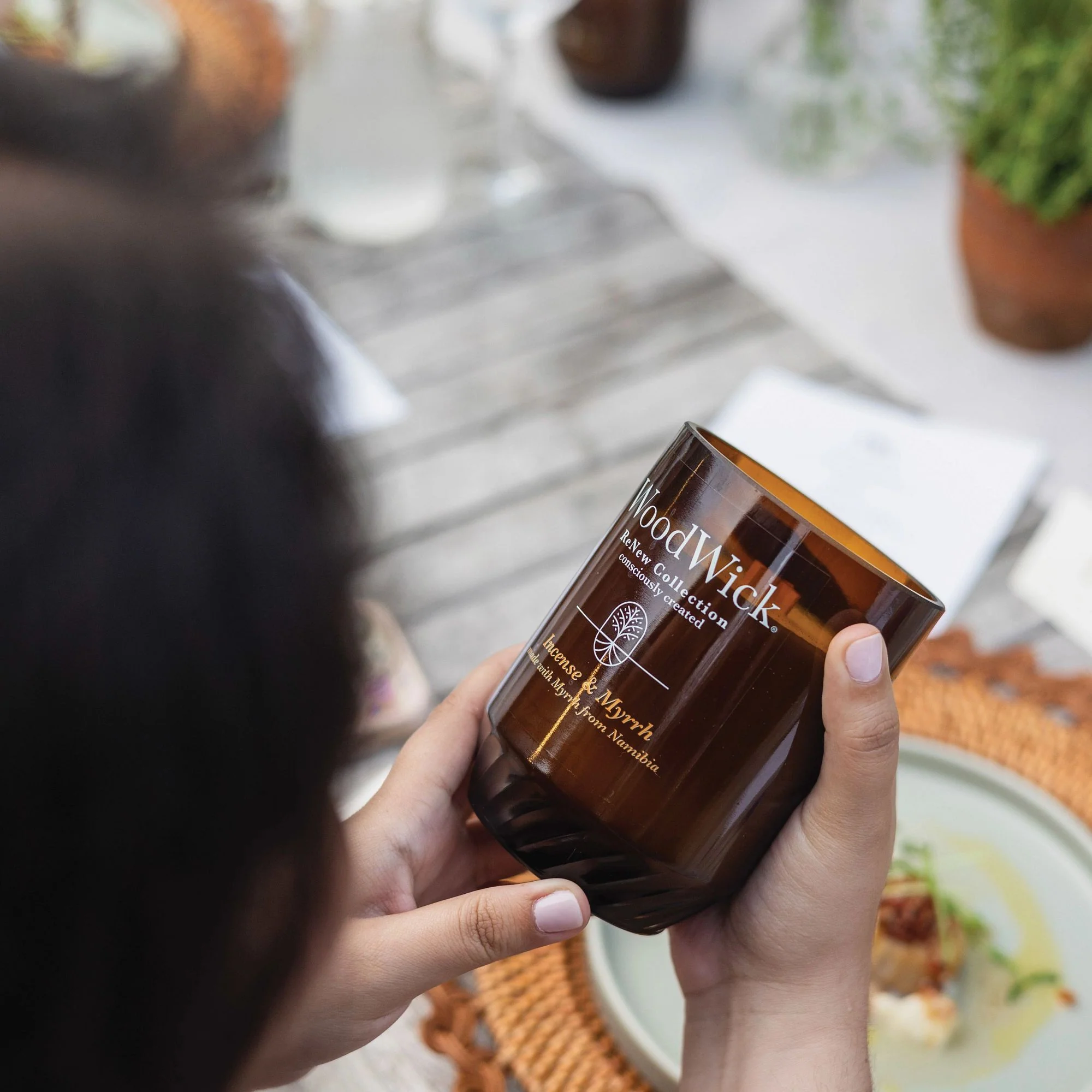 Incense & Myrrh Renew Large Candle by WoodWick - Image 3