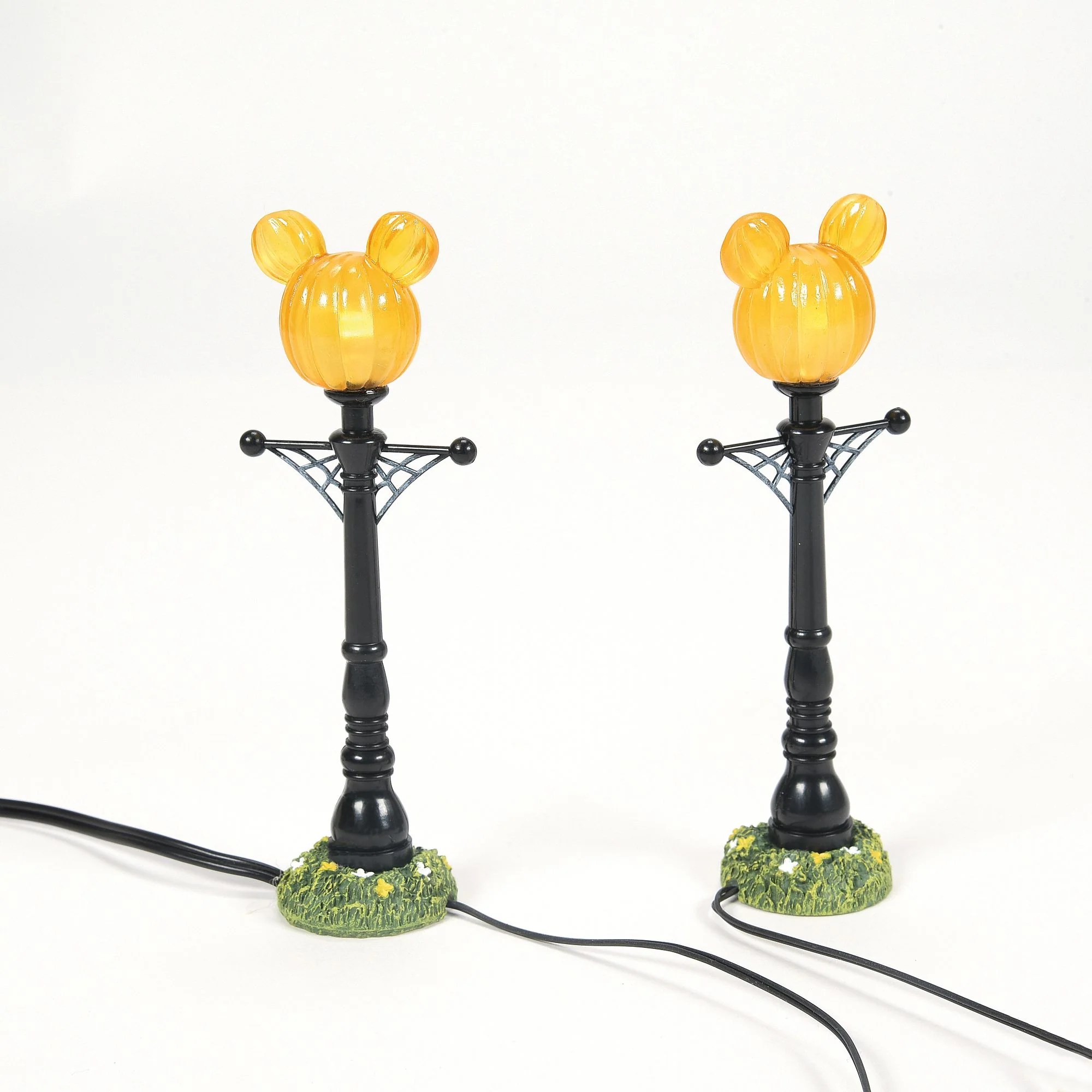 Mickey Mouse's Pumpkintown Street Lights - Disney Village by D56 - Image 3