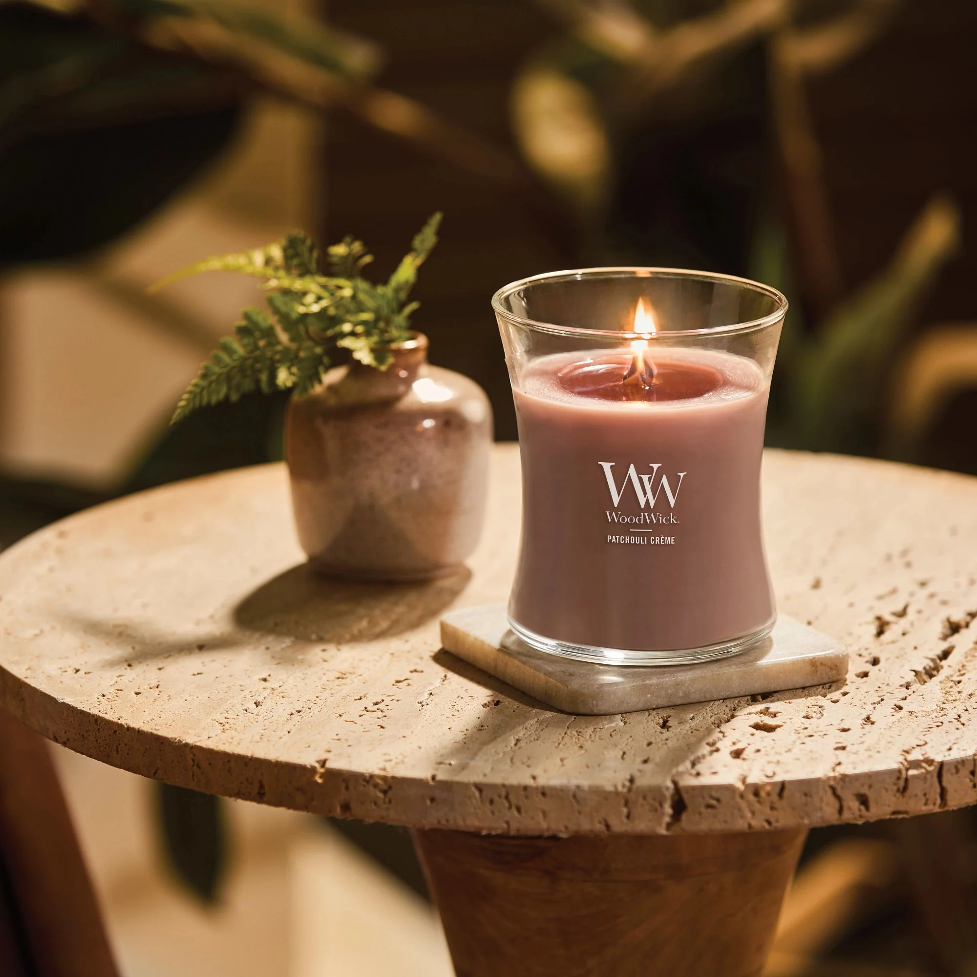 Patchouli Creme Medium Hourglass by WoodWick - Image 13